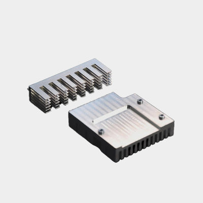 Serviços de usinagem de protótipos personalizados de dissipadores de calor de alumínio anodizado com barbatana reta