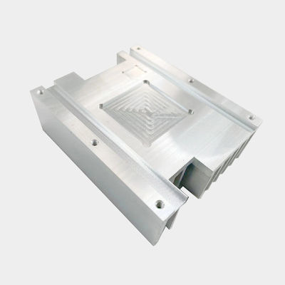 Peças de usinagem CNC personalizadas As barbatanas de refrigeração de alumínio usinadas por CNC 5 mm Altura das barbatanas 2 mm Pitch das barbatanas