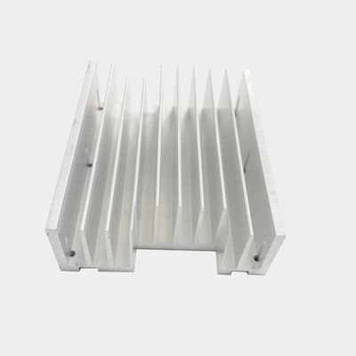 Peças de usinagem CNC personalizadas As barbatanas de refrigeração de alumínio usinadas por CNC 5 mm Altura das barbatanas 2 mm Pitch das barbatanas